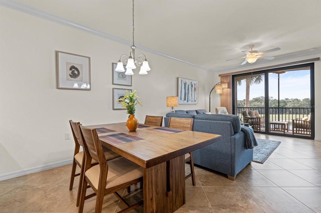 出租: $1,900 (2 贝兹, 2 浴室, 1142 平方英尺)