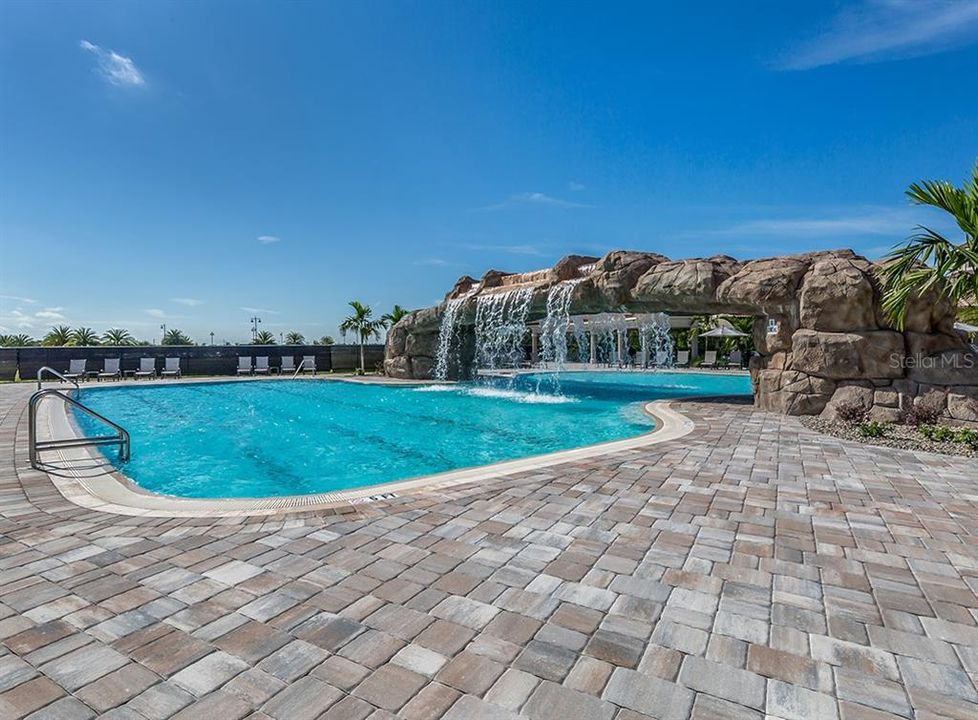 出租: $1,900 (2 贝兹, 2 浴室, 1142 平方英尺)