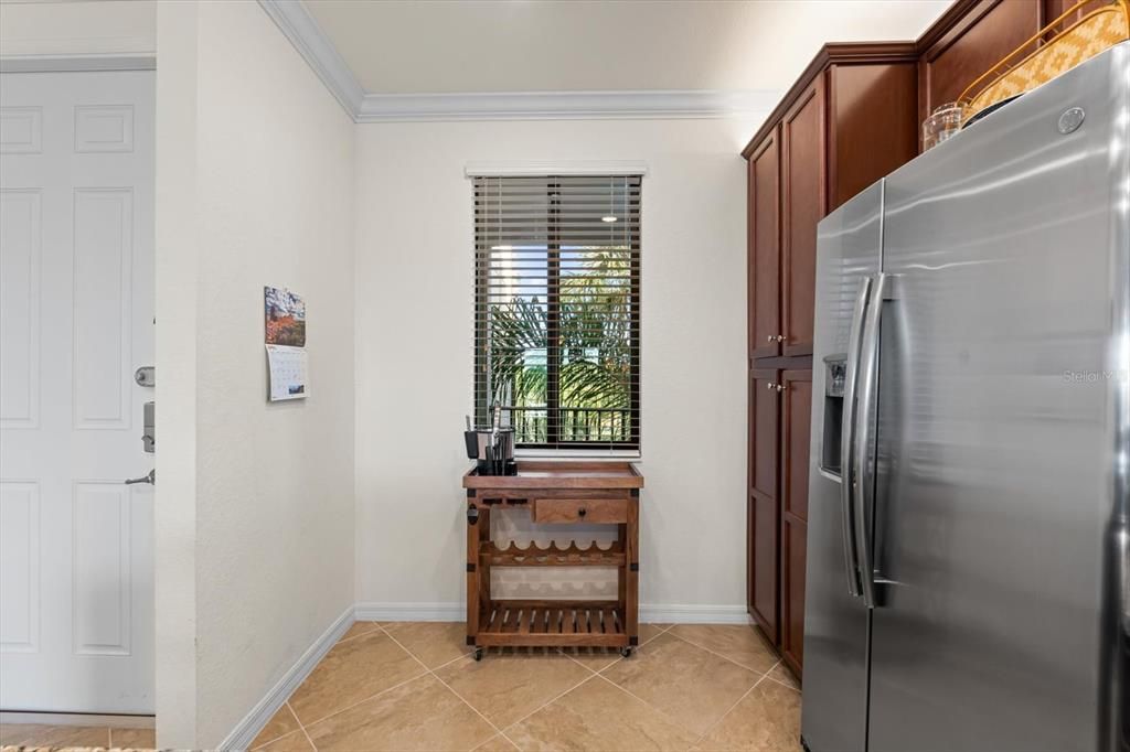 出租: $1,900 (2 贝兹, 2 浴室, 1142 平方英尺)