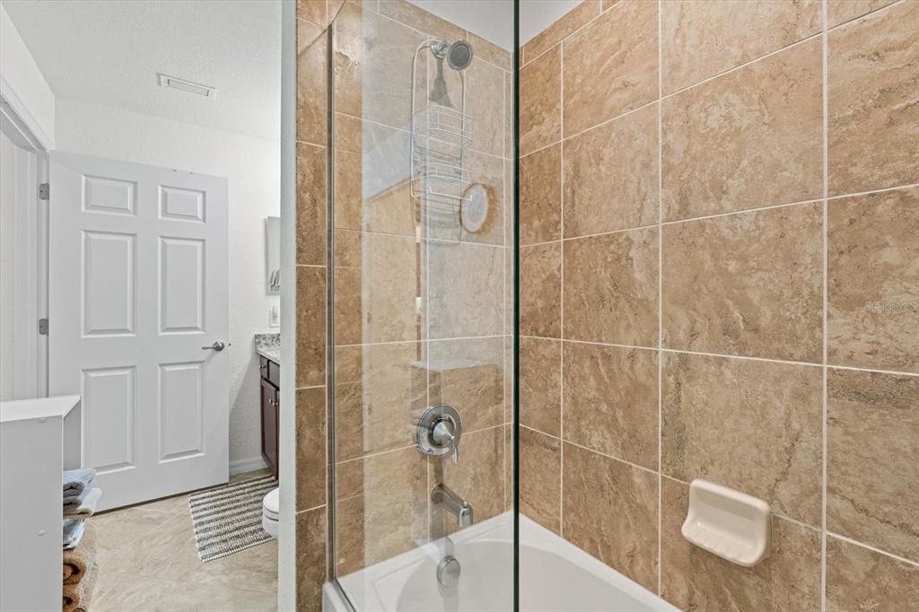 出租: $1,900 (2 贝兹, 2 浴室, 1142 平方英尺)