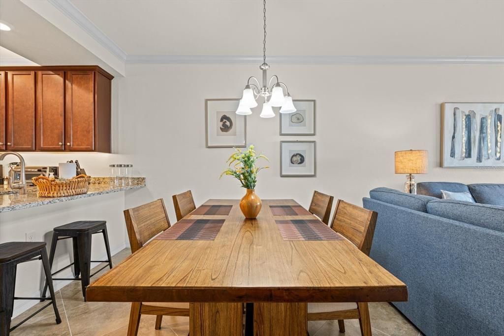 出租: $1,900 (2 贝兹, 2 浴室, 1142 平方英尺)