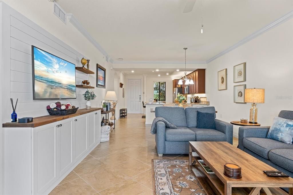 出租: $1,900 (2 贝兹, 2 浴室, 1142 平方英尺)