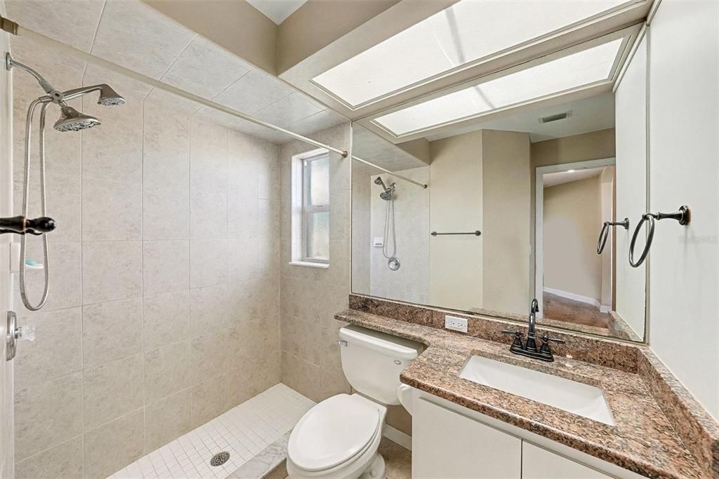 На продажу: $450,000 (3 спален, 2 ванн, 1809 Квадратных фут)