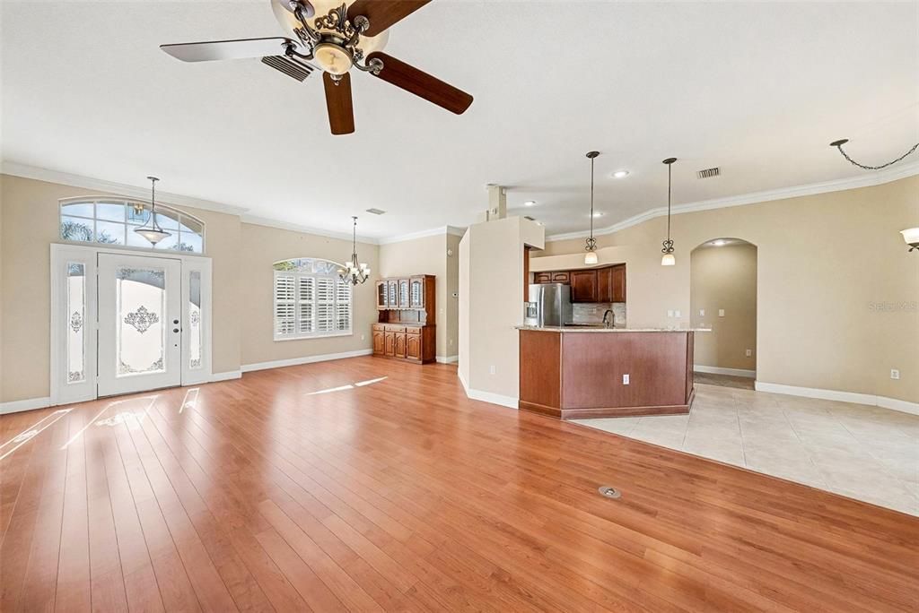 На продажу: $450,000 (3 спален, 2 ванн, 1809 Квадратных фут)