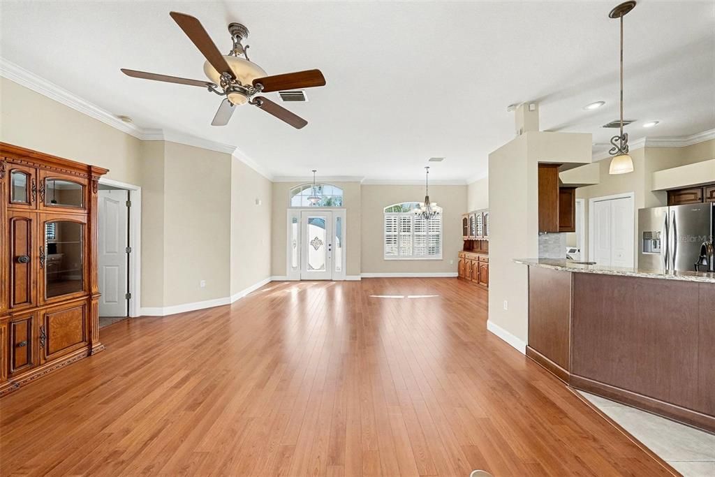 На продажу: $450,000 (3 спален, 2 ванн, 1809 Квадратных фут)