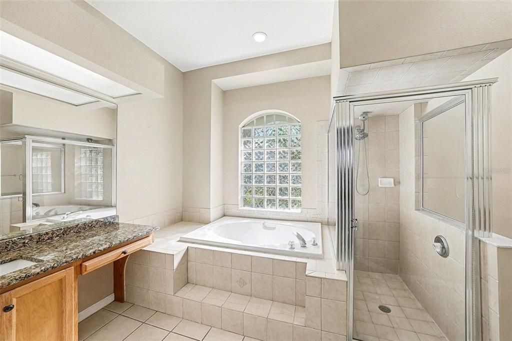 На продажу: $450,000 (3 спален, 2 ванн, 1809 Квадратных фут)