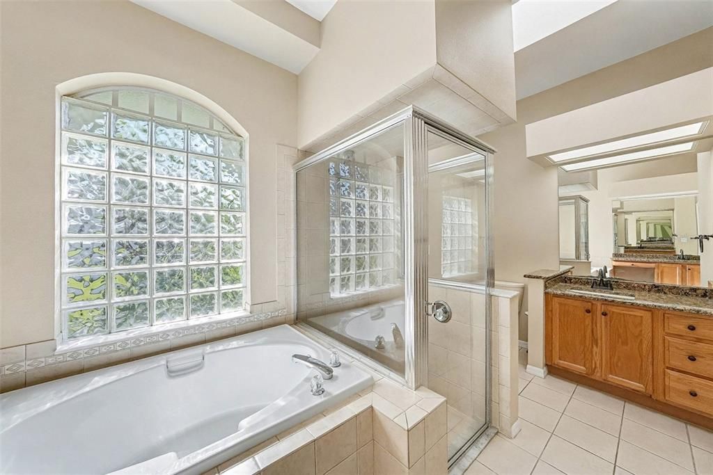 На продажу: $450,000 (3 спален, 2 ванн, 1809 Квадратных фут)