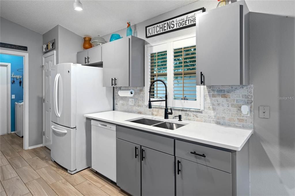 For Rent: $2,200 (3 beds, 2 baths, 1453 Square Feet)