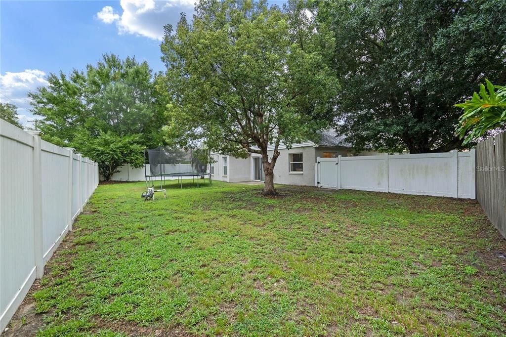 For Rent: $2,200 (3 beds, 2 baths, 1453 Square Feet)