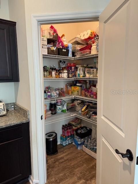 For Sale: $325,000 (3 beds, 2 baths, 1537 Square Feet)