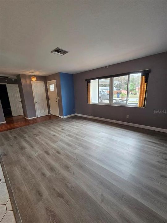 En Venta: $339,900 (3 camas, 2 baños, 1549 Pies cuadrados)