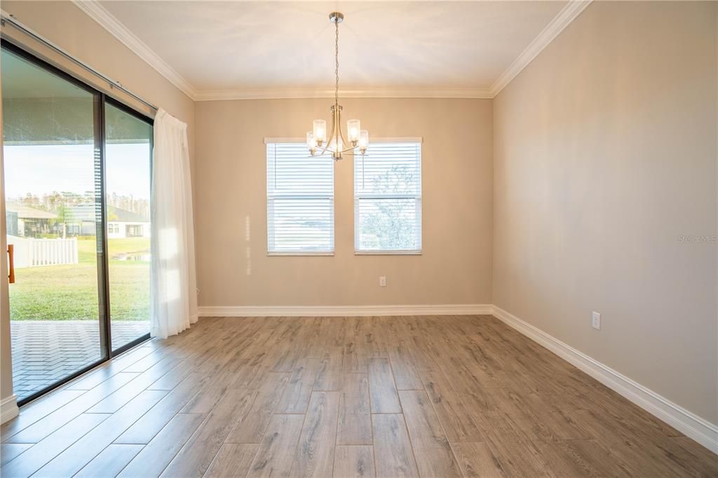 En Venta: $539,500 (4 camas, 3 baños, 2453 Pies cuadrados)