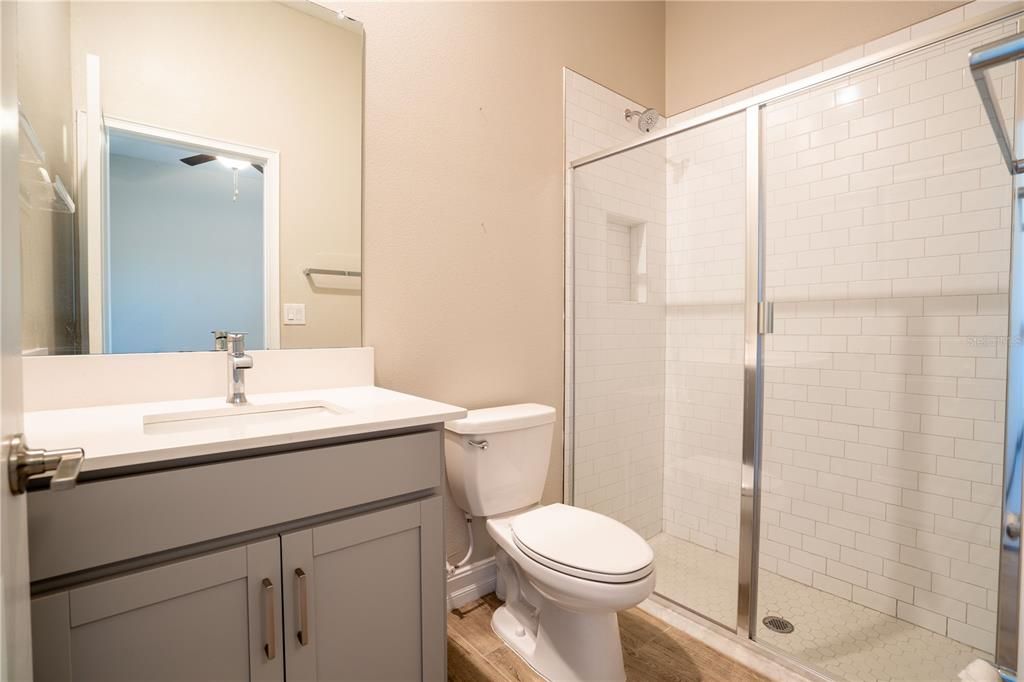 En Venta: $539,500 (4 camas, 3 baños, 2453 Pies cuadrados)