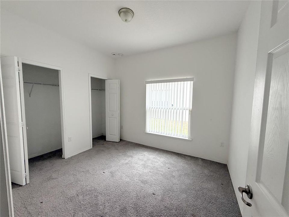 For Rent: $2,100 (4 beds, 2 baths, 1758 Square Feet)