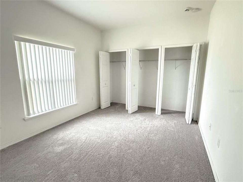 For Rent: $2,100 (4 beds, 2 baths, 1758 Square Feet)