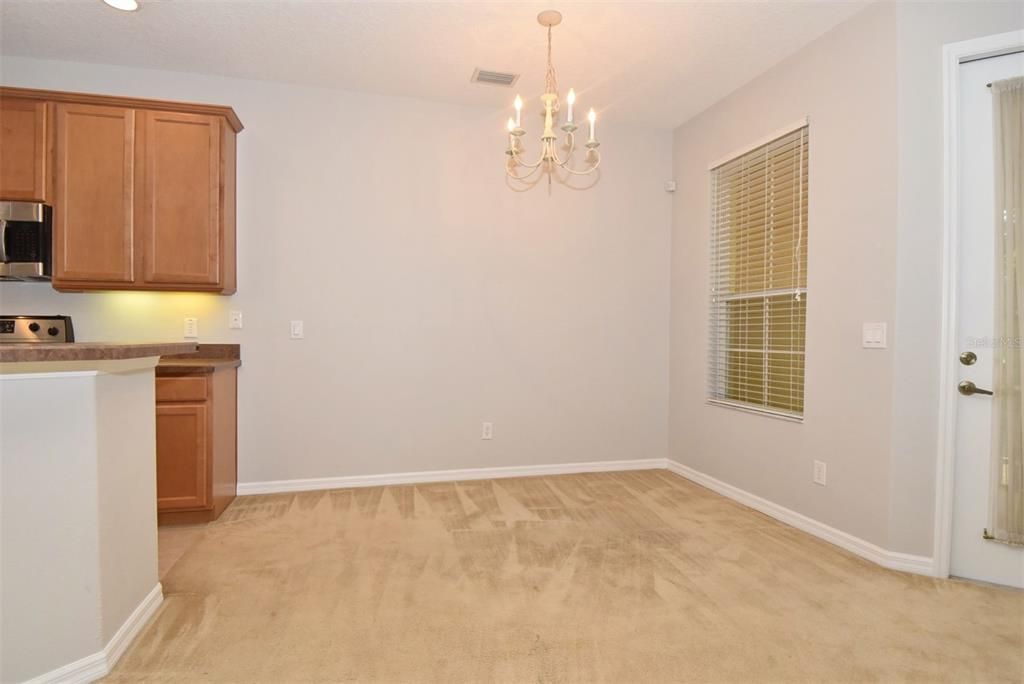 出租: $2,150 (3 贝兹, 2 浴室, 1573 平方英尺)