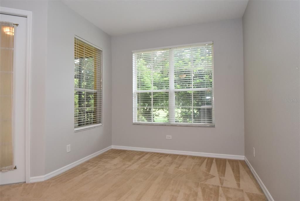 出租: $2,150 (3 贝兹, 2 浴室, 1573 平方英尺)