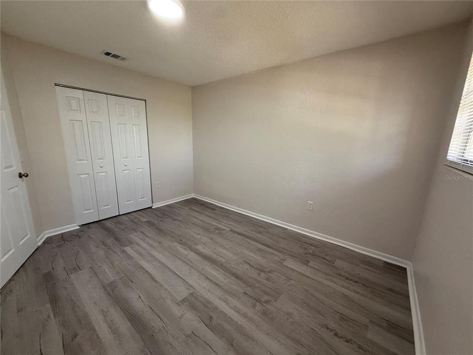 For Rent: $1,250 (2 beds, 1 baths, 943 Square Feet)