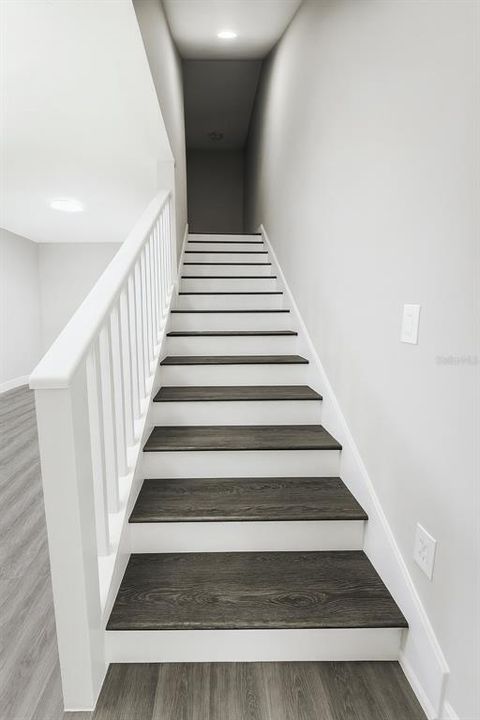 For Rent: $1,350 (2 beds, 1 baths, 943 Square Feet)