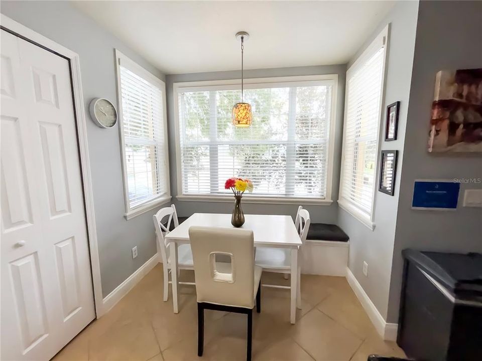 For Sale: $327,500 (3 beds, 2 baths, 1419 Square Feet)