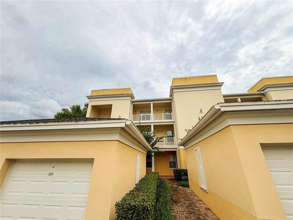 For Sale: $327,500 (3 beds, 2 baths, 1419 Square Feet)