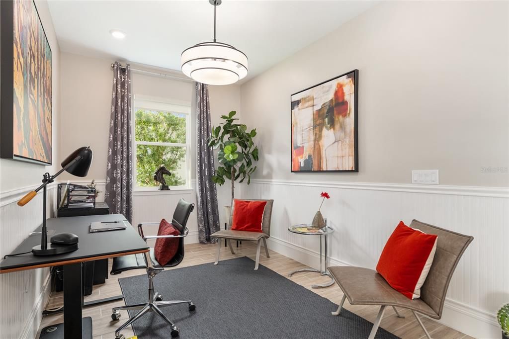 For Sale: $575,000 (3 beds, 2 baths, 1894 Square Feet)