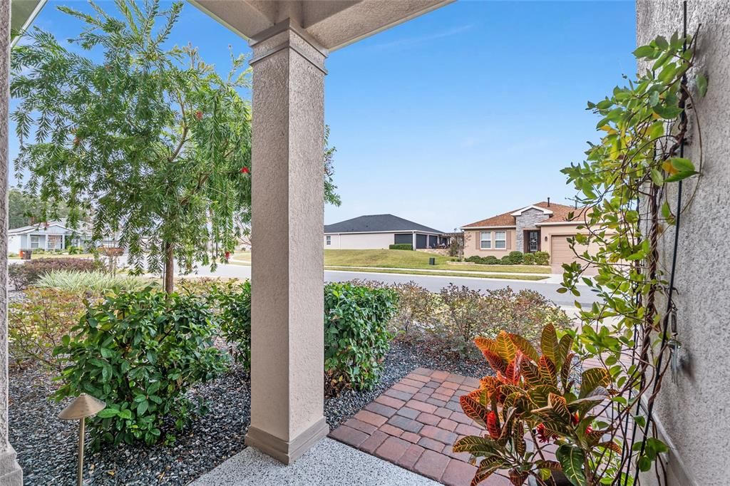 For Sale: $575,000 (3 beds, 2 baths, 1894 Square Feet)