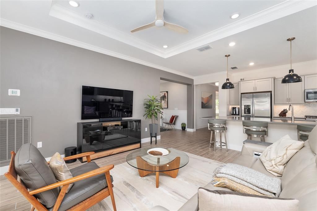 For Sale: $575,000 (3 beds, 2 baths, 1894 Square Feet)