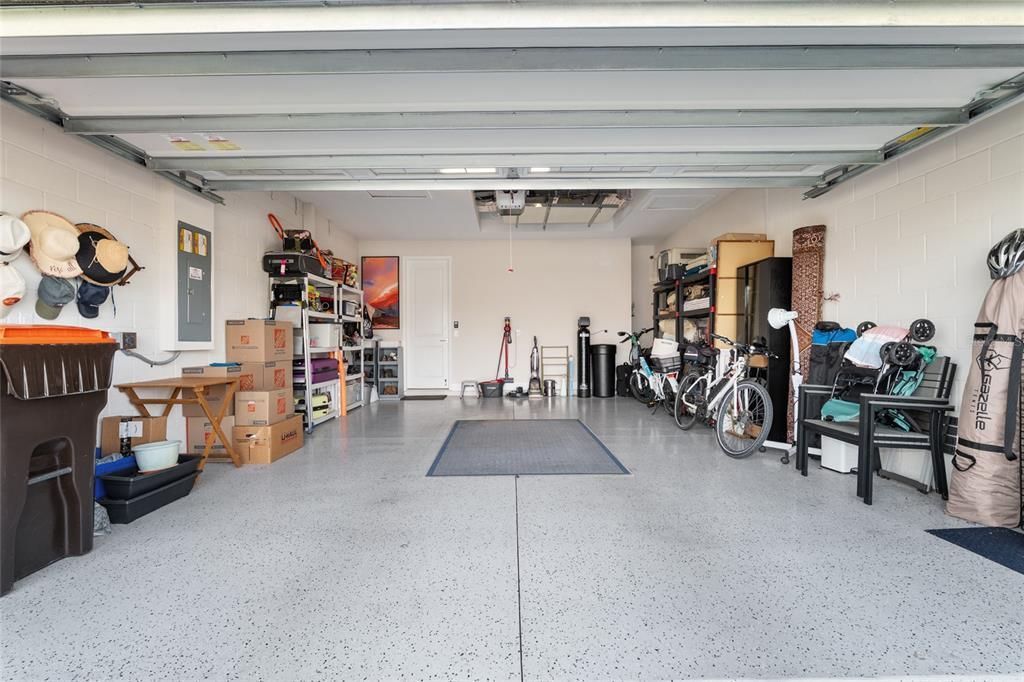 For Sale: $575,000 (3 beds, 2 baths, 1894 Square Feet)