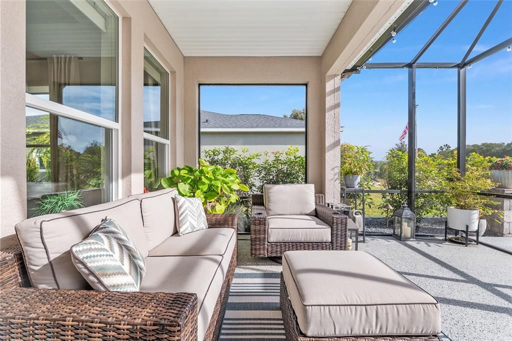 For Sale: $575,000 (3 beds, 2 baths, 1894 Square Feet)