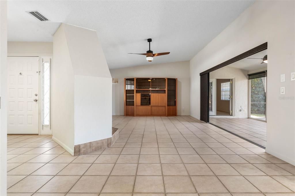 待售: $529,000 (2 贝兹, 3 浴室, 1807 平方英尺)