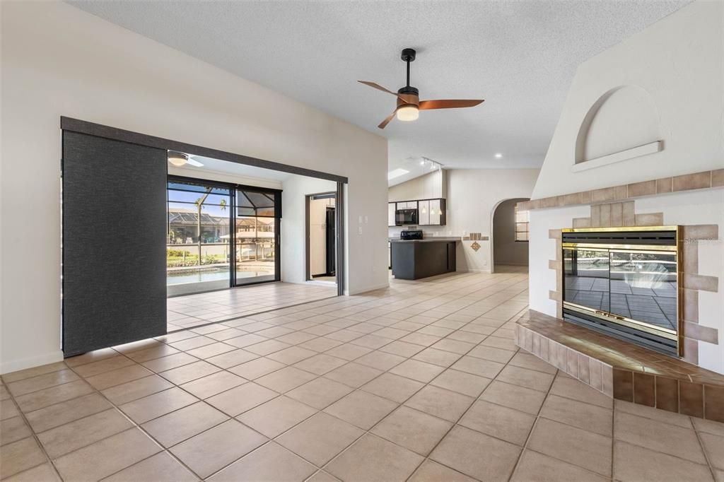 待售: $529,000 (2 贝兹, 3 浴室, 1807 平方英尺)