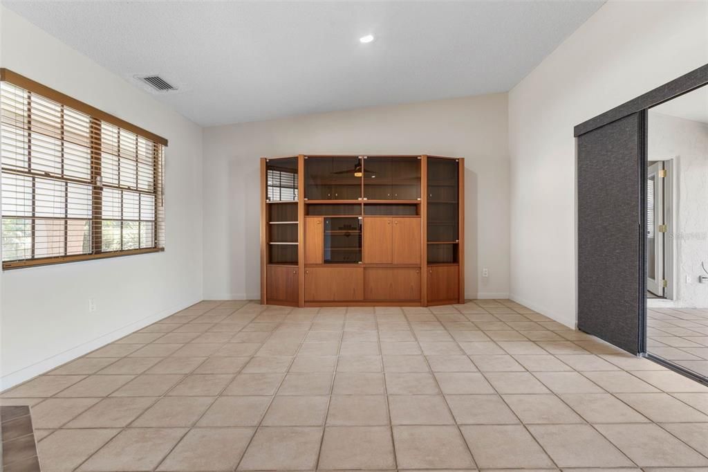 待售: $529,000 (2 贝兹, 3 浴室, 1807 平方英尺)