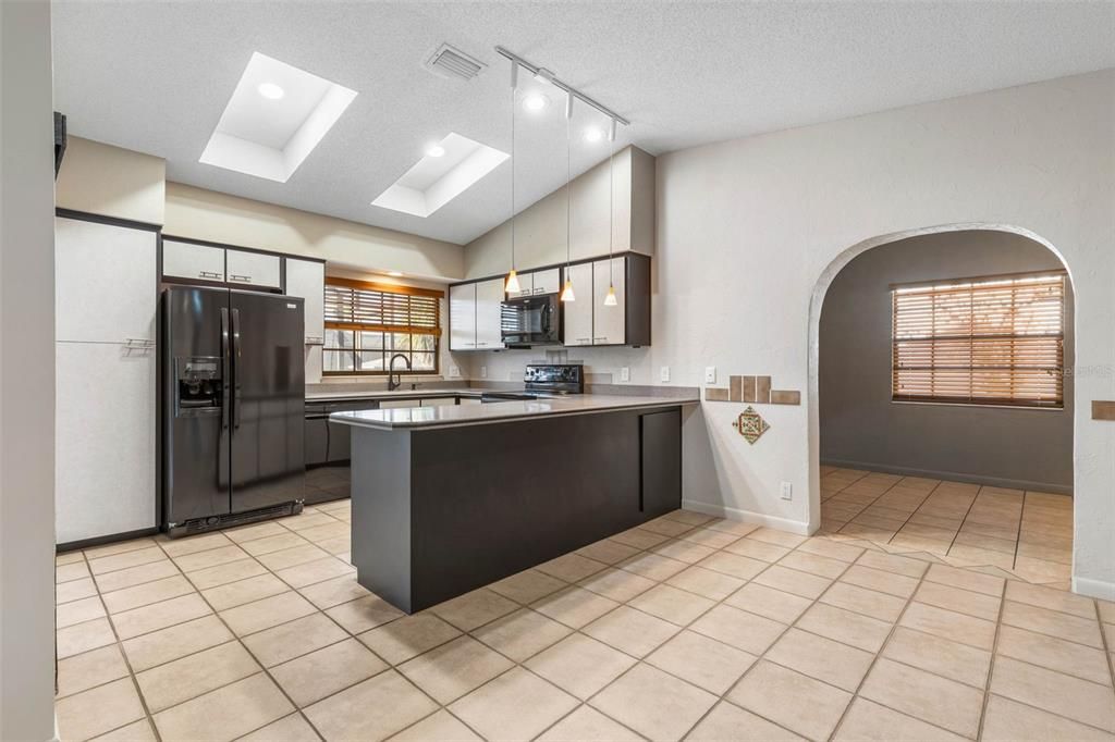 待售: $529,000 (2 贝兹, 3 浴室, 1807 平方英尺)