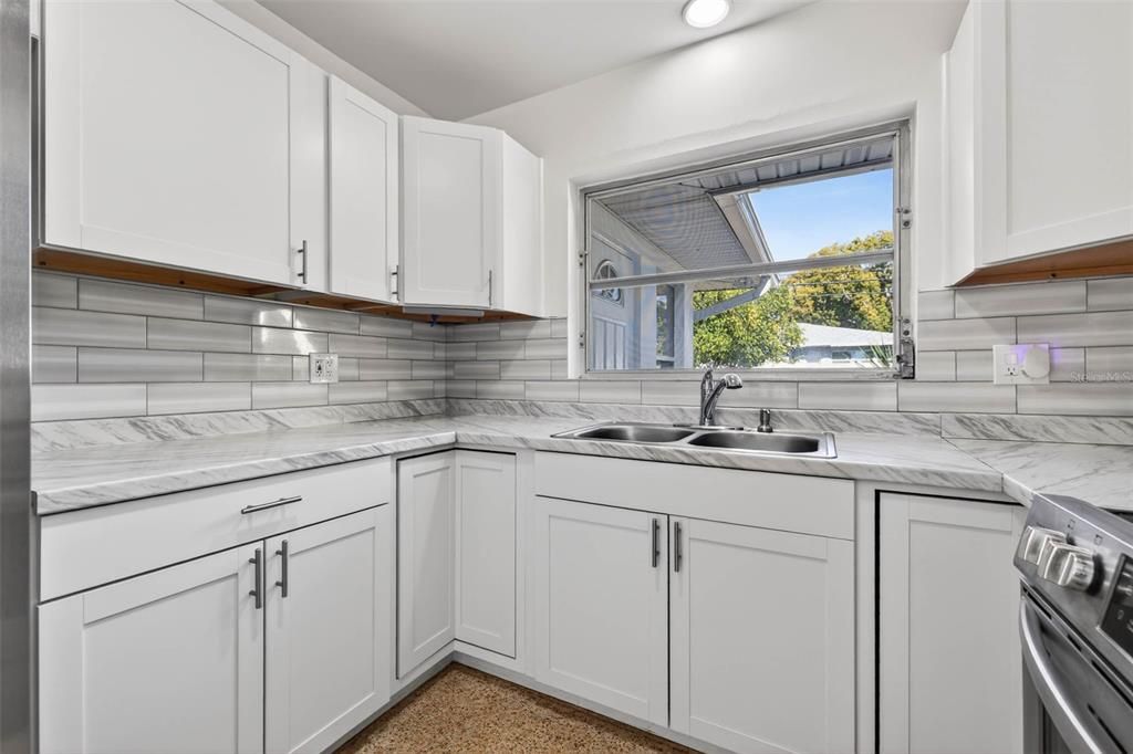 En Venta: $350,000 (2 camas, 1 baños, 1024 Pies cuadrados)