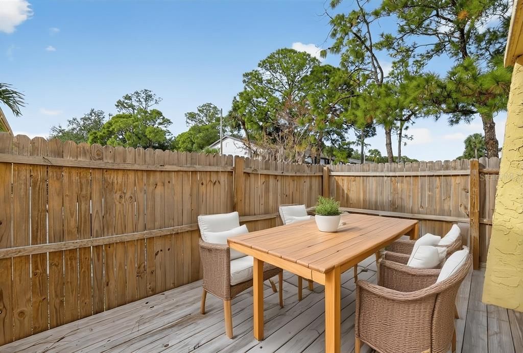 待售: $225,000 (3 贝兹, 2 浴室, 1588 平方英尺)