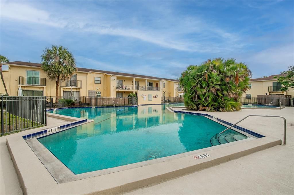 待售: $225,000 (3 贝兹, 2 浴室, 1588 平方英尺)