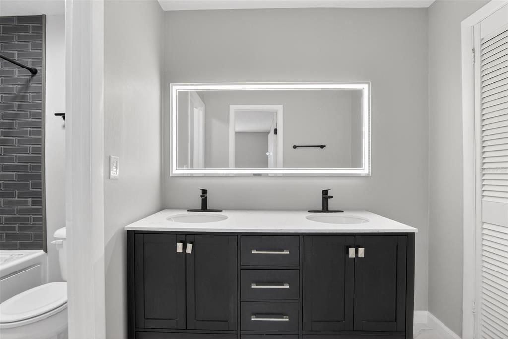 待售: $225,000 (3 贝兹, 2 浴室, 1588 平方英尺)