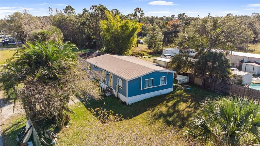 For Sale: $200,000 (3 beds, 2 baths, 1104 Square Feet)