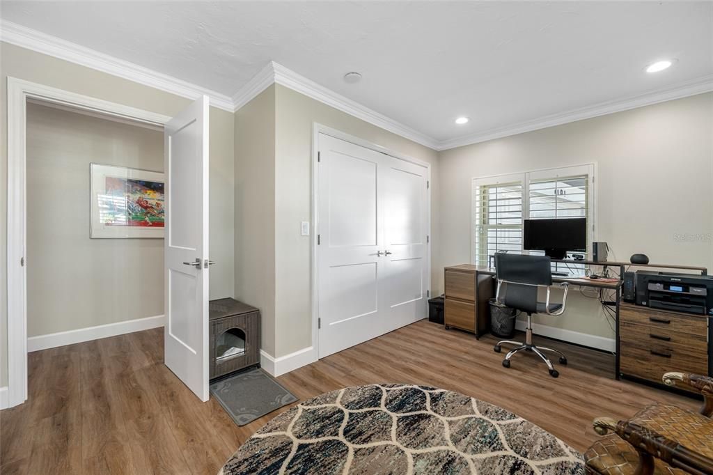 For Sale: $999,500 (4 beds, 2 baths, 2613 Square Feet)