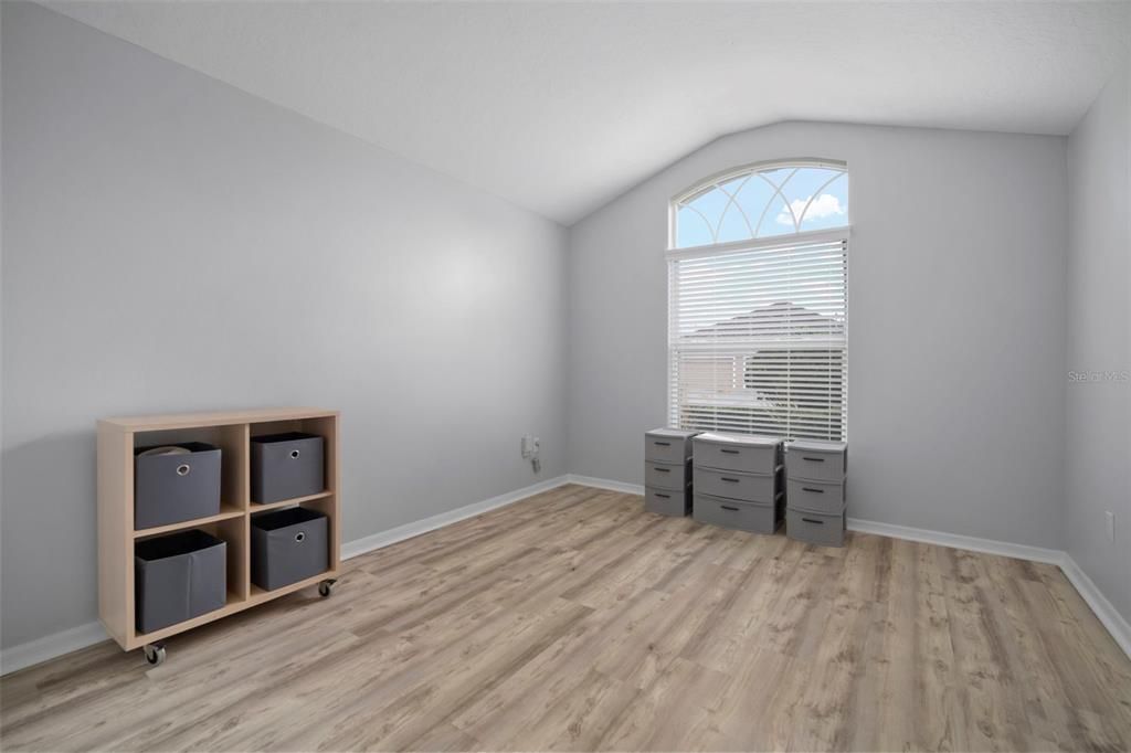 For Sale: $349,900 (2 beds, 2 baths, 1703 Square Feet)