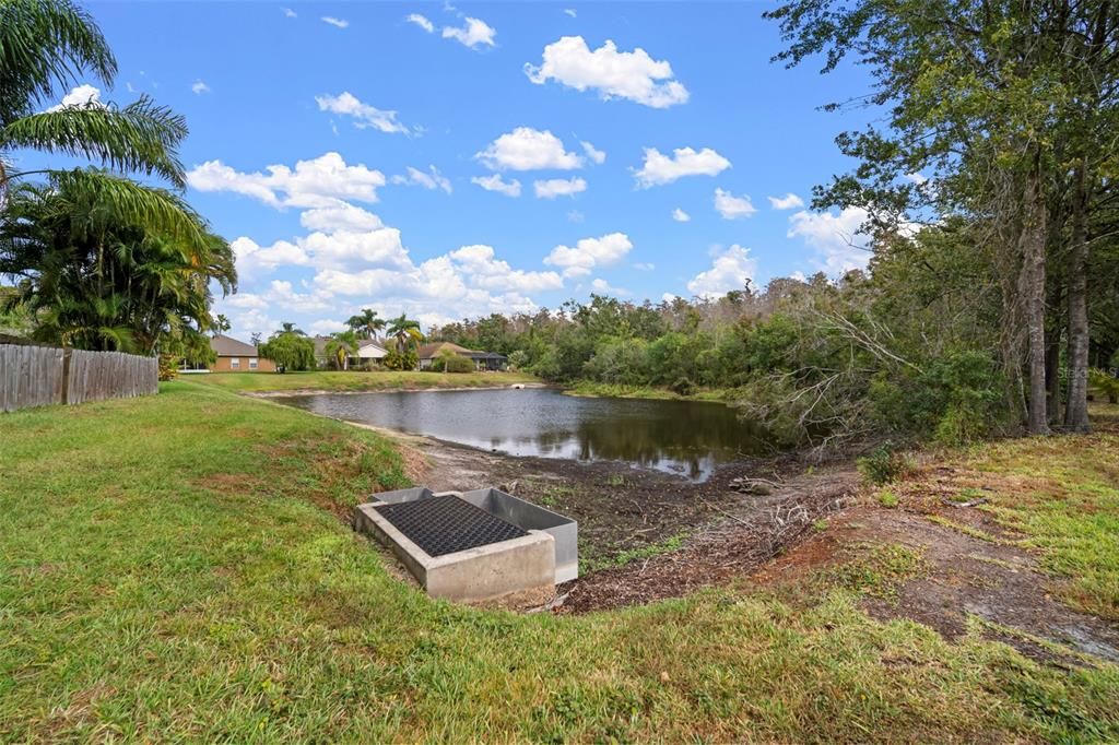 For Sale: $349,900 (2 beds, 2 baths, 1703 Square Feet)