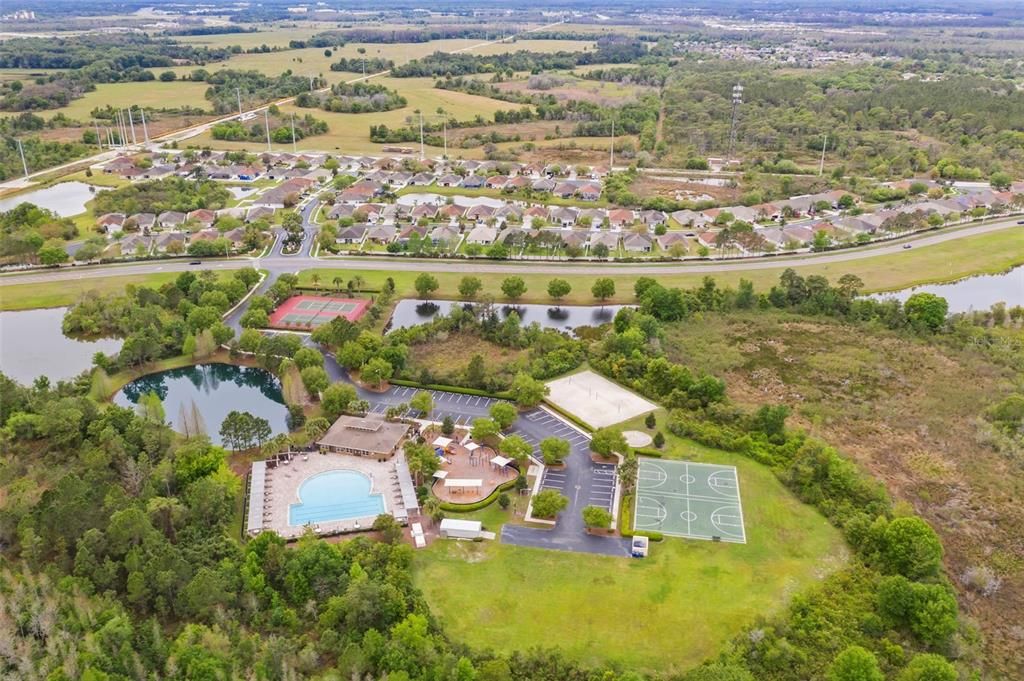 For Sale: $349,900 (2 beds, 2 baths, 1703 Square Feet)