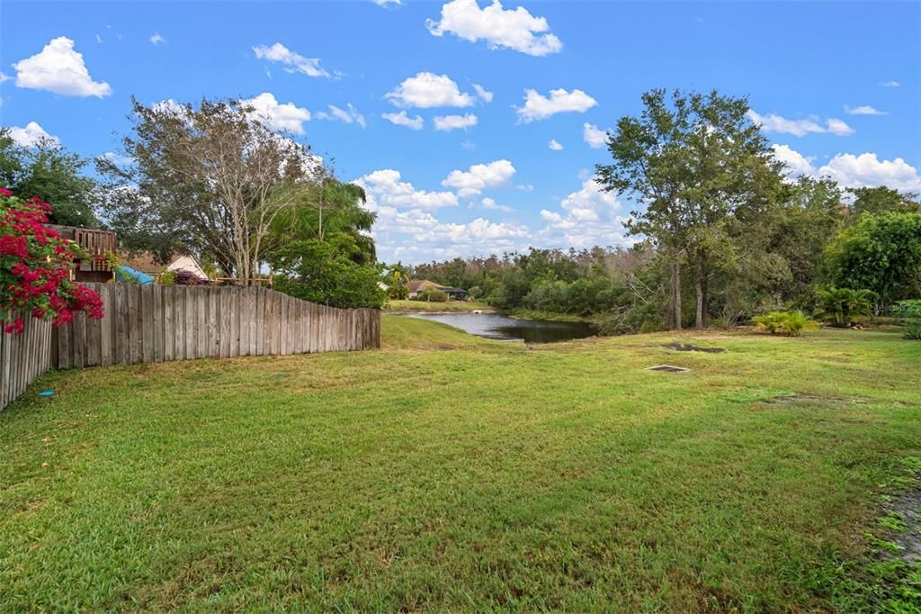 For Sale: $349,900 (2 beds, 2 baths, 1703 Square Feet)