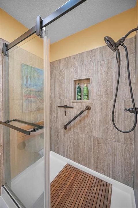 En Venta: $229,500 (2 camas, 2 baños, 1564 Pies cuadrados)