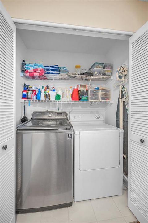 En Venta: $229,500 (2 camas, 2 baños, 1564 Pies cuadrados)