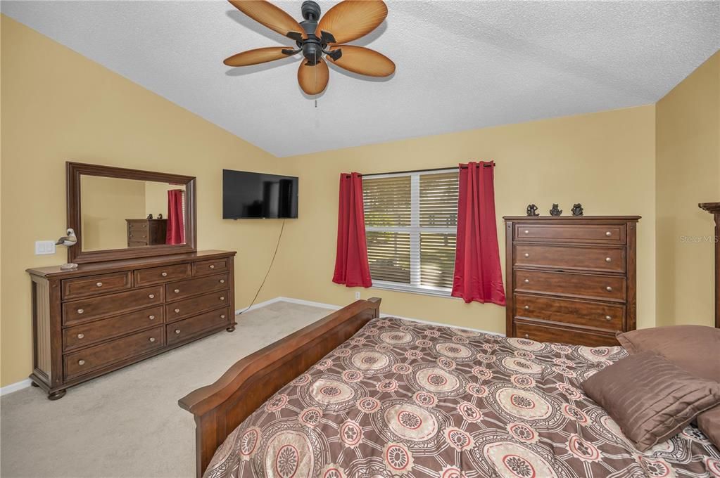 En Venta: $229,500 (2 camas, 2 baños, 1564 Pies cuadrados)