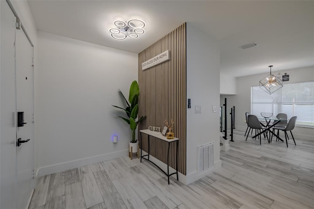 En Renta: $4,350 (4 camas, 3 baños, 1704 Pies cuadrados)