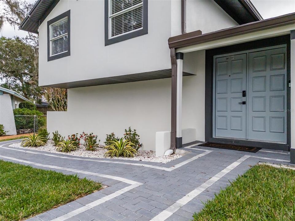 En Renta: $4,350 (4 camas, 3 baños, 1704 Pies cuadrados)