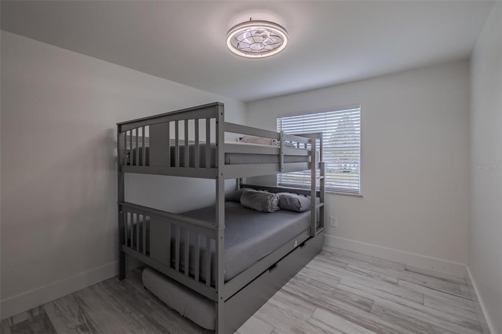 En Renta: $4,350 (4 camas, 3 baños, 1704 Pies cuadrados)